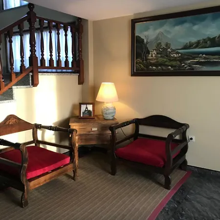 Hotel Maruja Nozana